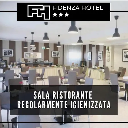 Hotel Fidenza فندق