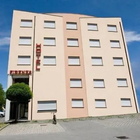 Hotel Fidenza Otel 3*